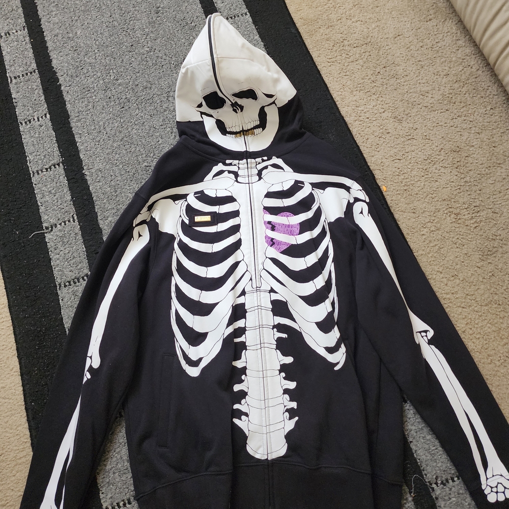 Men's LRG Benny, the butcher dead series hoodie size large.